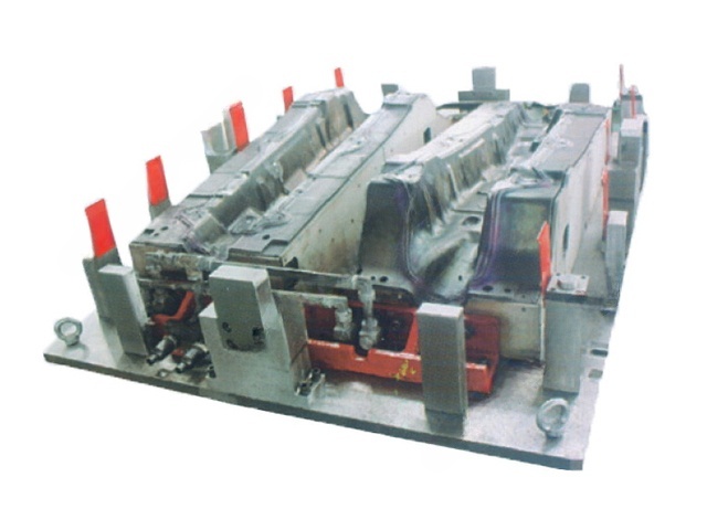 Console forming die-cutting mould – upper die